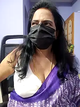 Snapshot of mallu-lover chatting on 11.03.25 mallu-lover online show from 11.03.25