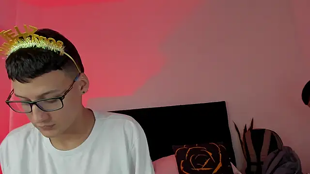 NoahLux online show from 09.23.25