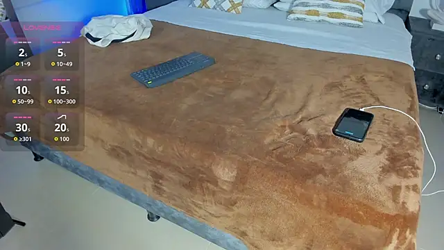 NoahLux online show from 10.10.25