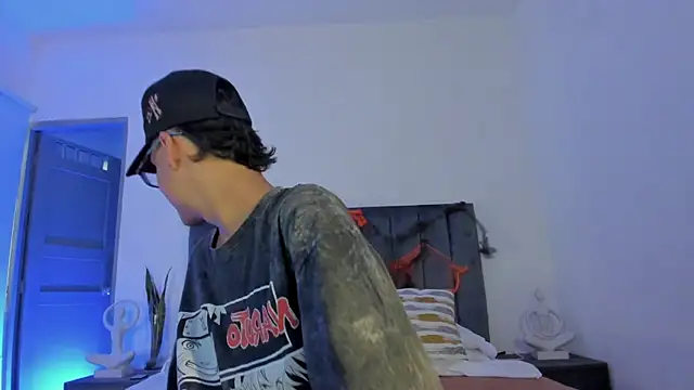 NoahLux online show from 10.30.25