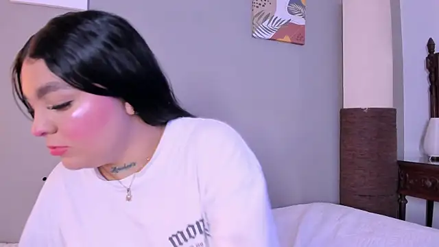 Snapshot of melody_blossom_ chatting on 10.08.25 melody blossom online show from 10.08.25