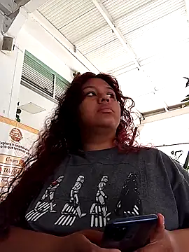 CloeStron online show from 11.20.25