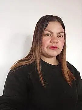 LUCIANA  99 online show from 10.20.25