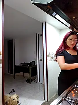 lunnaa  online show from 11.14.25