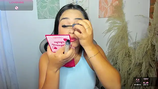 Snapshot of alana_dantes chatting on 10.06.25 alana dantes online show from 10.06.25