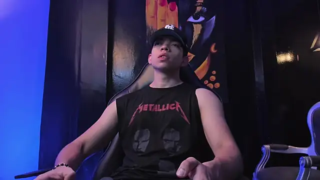 Snapshot of Eryonbradley chatting on 09.15.25 Eryonbradley online show from 09.15.25