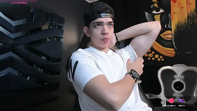 Snapshot of Eryonbradley chatting on 10.16.25 Eryonbradley online show from 10.16.25