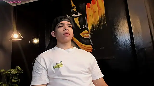 Snapshot of Eryonbradley chatting on 11.03.25 Eryonbradley online show from 11.03.25