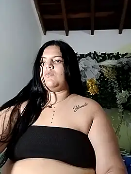 Snapshot of Isaval100 chatting on 10.14.25 Isaval100 online show from 10.14.25