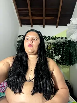 Snapshot of Isaval100 chatting on 10.25.25 Isaval100 online show from 10.25.25