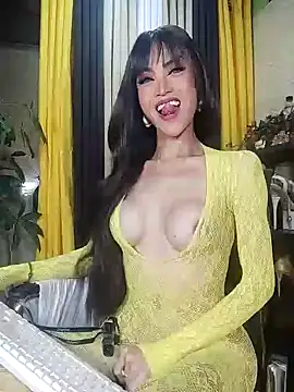 Snapshot of AngelMisterious chatting on 11.14.25 AngelMisterious online show from 11.14.25