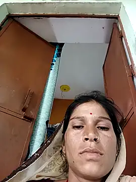 Snapshot of Sonam_pandeyji chatting on 09.10.25 Sonam pandeyji online show from 09.10.25