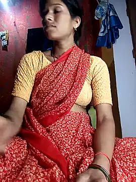 Snapshot of Sonam_pandeyji chatting on 10.19.25 Sonam pandeyji online show from 10.19.25