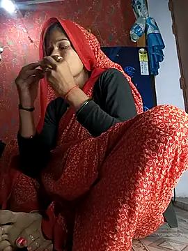 Snapshot of Sonam_pandeyji chatting on 10.25.25 Sonam pandeyji online show from 10.25.25