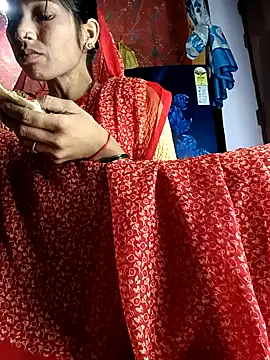 Snapshot of Sonam_pandeyji chatting on 10.31.25 Sonam pandeyji online show from 10.31.25