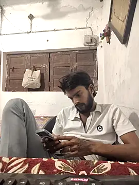 yashuuuu021 online show from 10.22.25