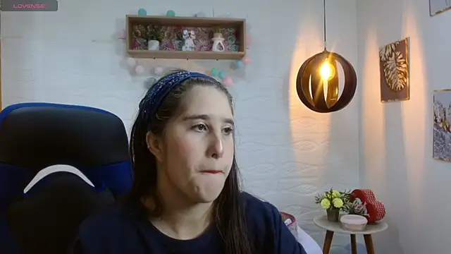 karlarousex online show from 10.16.25