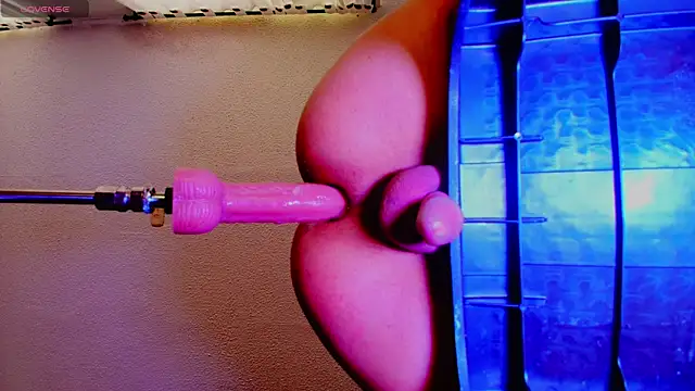 Snapshot of Kata_bitch chatting on 10.30.25 Kata bitch online show from 10.30.25