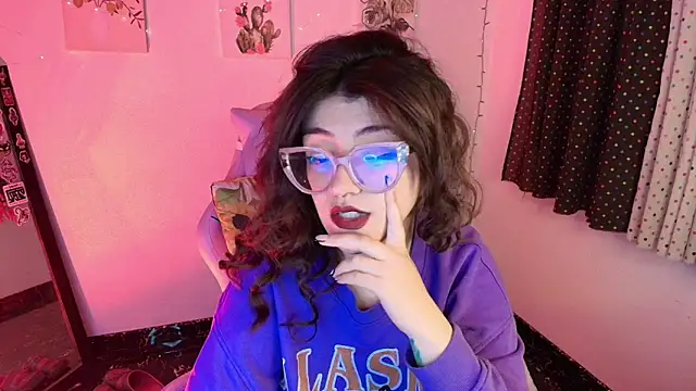 Snapshot of isaferrer06 chatting on 11.08.25 isaferrer06 online show from 11.08.25