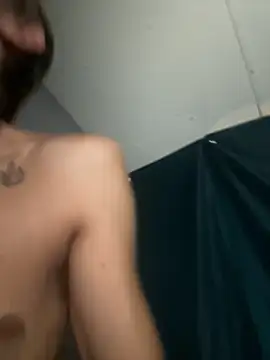 Snapshot of StoneyCam chatting on 10.26.25 StoneyCam online show from 10.26.25