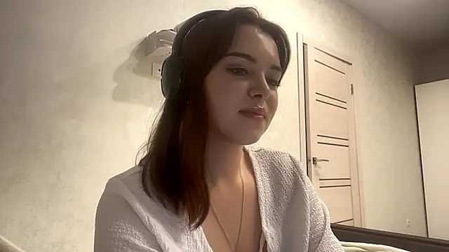 PUP PUP Sea online show from 09.15.25