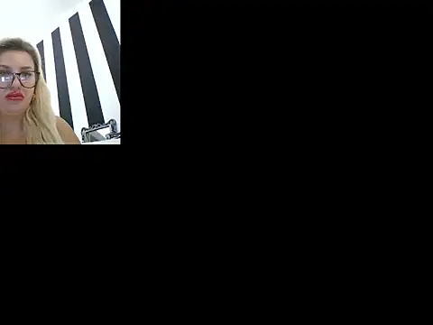 Kim20s online show from 09.29.25
