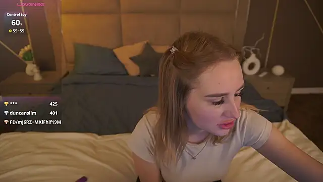 Snapshot of GabriellaJass chatting on 10.08.25 GabriellaJass online show from 10.08.25