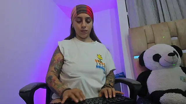 JulianaCarter online show from 11.30.25