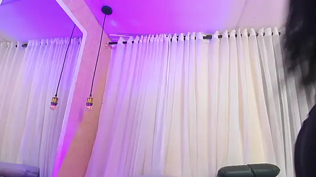 Snapshot of michaelmistress chatting on 10.11.25 michaelmistress online show from 10.11.25