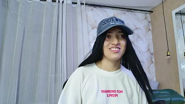 Snapshot of michaelmistress chatting on 10.30.25 michaelmistress online show from 10.30.25