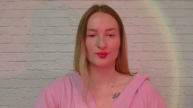 Snapshot of Alice_Sweet_01 chatting on 12.01.25 Alice Sweet 01 online show from 12.01.25