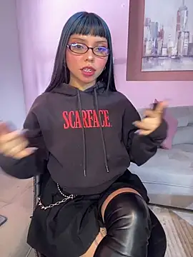 ZoeRaven Pink online show from 10.10.25