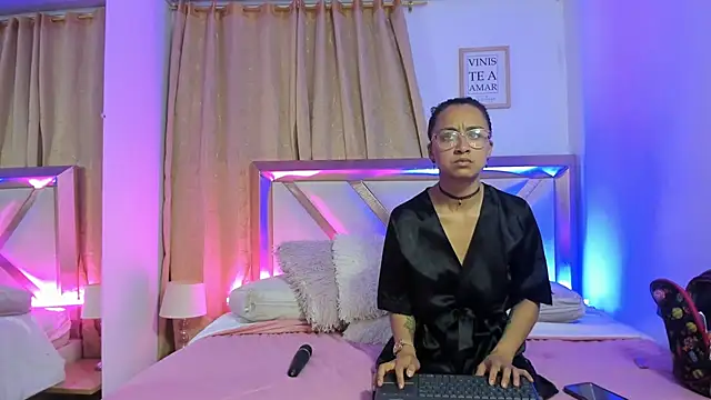 bravepetunia online show from 10.03.25