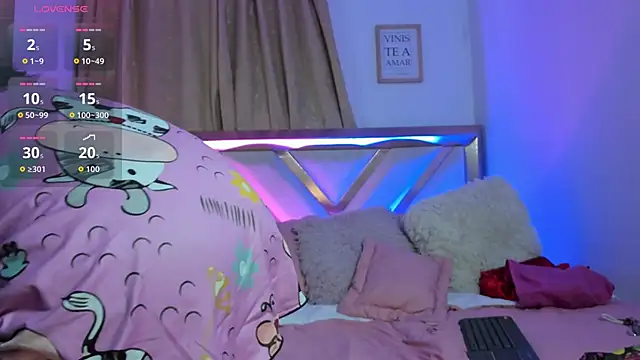 bravepetunia online show from 10.14.25