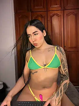 Snapshot of KaditaNavarro chatting on 07.01.26 KaditaNavarro online show from 07.01.26