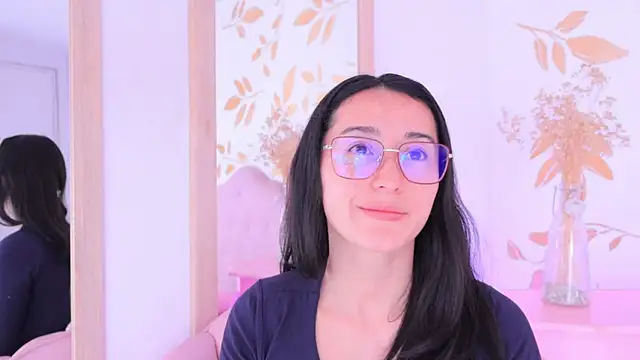 Snapshot of Ginevra_esposito chatting on 09.24.25 Ginevra esposito online show from 09.24.25