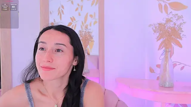 Snapshot of Ginevra_esposito chatting on 10.07.25 Ginevra esposito online show from 10.07.25