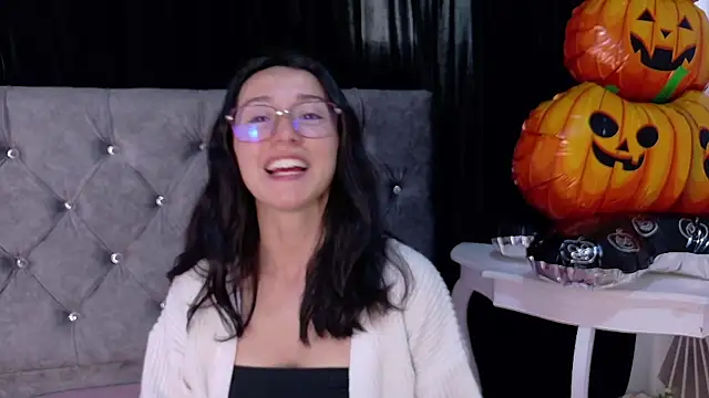 Snapshot of Ginevra_esposito chatting on 10.30.25 Ginevra esposito online show from 10.30.25