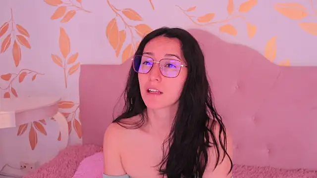 Snapshot of Ginevra_esposito chatting on 02.14.26 Ginevra esposito online show from 02.14.26