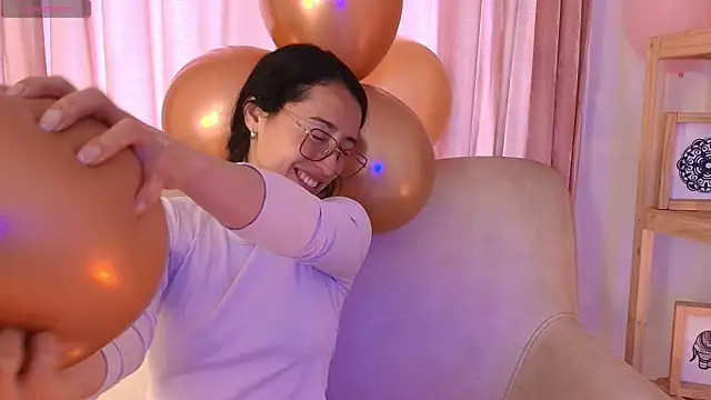 Ginevra esposito online show from 04.17.26