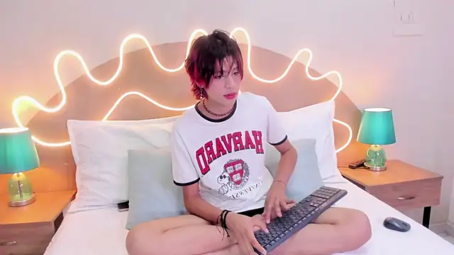 Snapshot of Dan_Copers chatting on 10.05.25 Dan Copers online show from 10.05.25