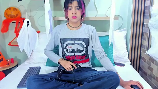 Snapshot of Dan_Copers chatting on 10.22.25 Dan Copers online show from 10.22.25