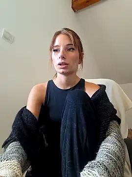 Snapshot of D4ddyslut chatting on 11.05.25 D4ddyslut online show from 11.05.25