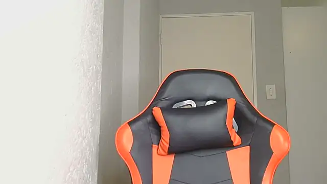 Snapshot of Ballenciaa chatting on 09.18.25 Ballenciaa online show from 09.18.25