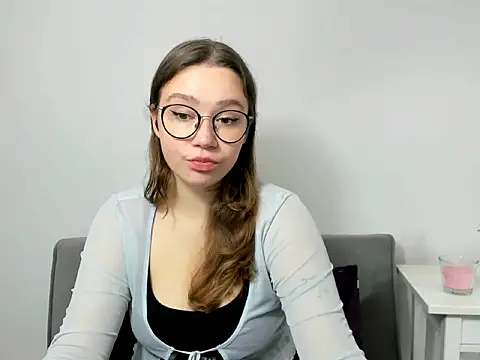 Snapshot of KatySensualy chatting on 10.22.25 KatySensualy online show from 10.22.25