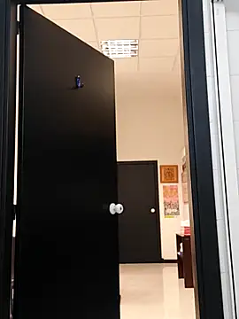 Emily de Carla online show from 02.04.26