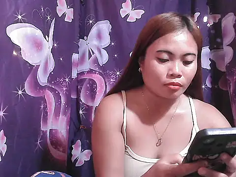 Hot Samantha4u online show from 04.13.26