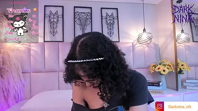 Dark nina  online show from 10.03.25