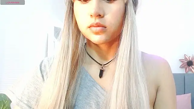 Amii tay online show from 09.15.25