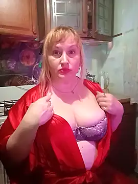 Snapshot of XHelenaX90 chatting on 02.27.25 XHelenaX90 online show from 02.27.25